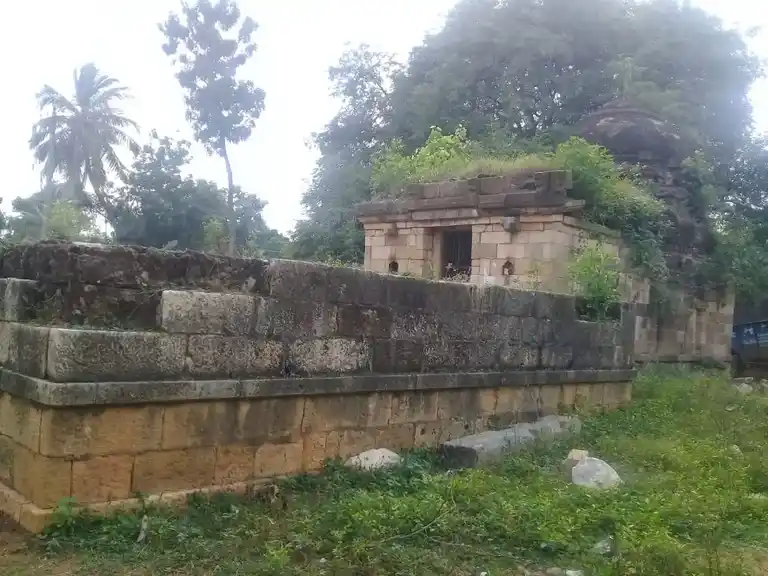 Arulmigu Varadharajaperumal Temple, Suthamalli - 621707 அருள்மிகு வரதராஜப்பெருமாள் திருக்கோயில், Suthamalli - 621707, Ariyalur - Ancient Temple Architecture and History Image 4