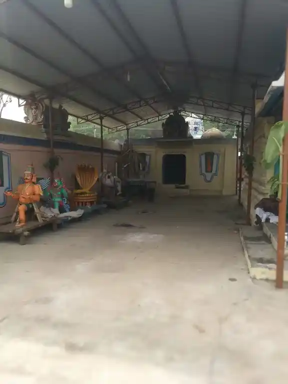 Arulmigu Varadharajaperumal Temple, T. Palur - 612904 அருள்மிகு வரதராஜபெருமாள் திருக்கோயில், தாதம்பேட்டை, T. Palur - 612904, Ariyalur - Ancient Temple Architecture and History Image 2