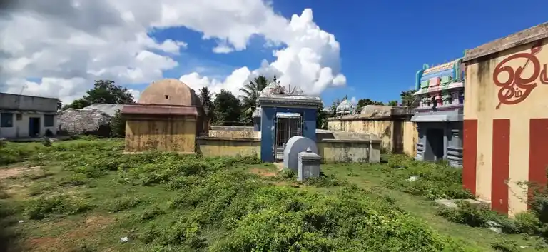 Arulmigu Varadharajaperumal Temple, Thalaikadu - 614713 அருள்மிகு வரதராஜபெருமாள் திருக்கோயில், தலைக்காடு - 614713, Thiruvarur - Ancient Temple Architecture and History Image 4