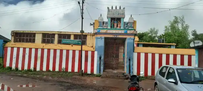 Arulmigu Varadharajaperumal Temple, Thappalampuliyur 27-1 - 610106 அருள்மிகு வரதராஜபெருமாள் திருக்கோயில், Thappalampuliyur 27-1, Thappalampuliyur 27-1 - 610106, Thiruvarur - Ancient Temple Architecture and History Image 3