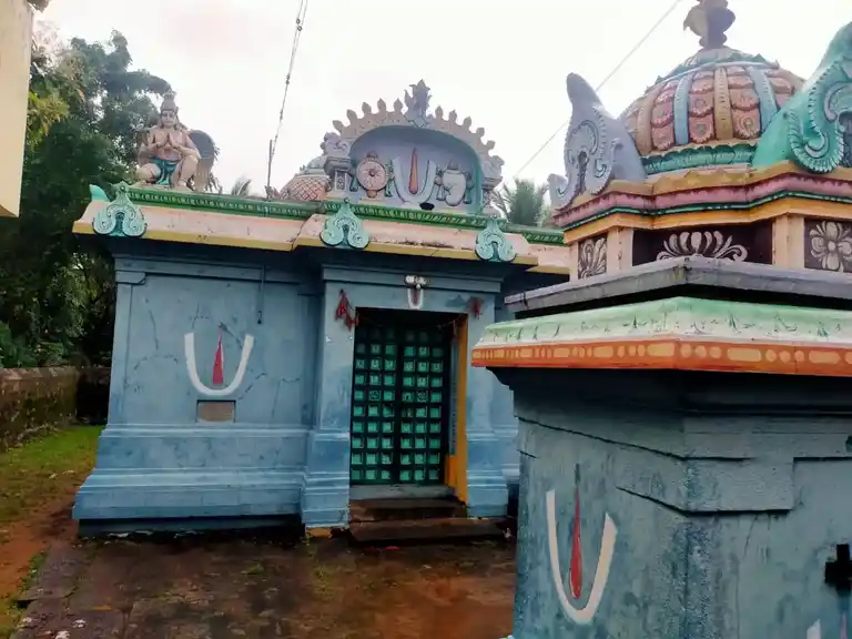 Arulmigu Varadharajaperumal Temple, Thenaalapaakam - 604304 அருள்மிகு வரதராஜப்பெருமாள் திருக்கோயில், Thenaalapaakam - 604304, Viluppuram - Ancient Temple Architecture and History Image 4