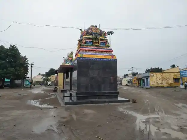 Arulmigu Varadharajaperumal Temple, Thenkumarai - 636121 அருள்மிகு வரதராஜ பெருமாள் திருக்கோயில், Thenkumarai - 636121, Salem - Ancient Temple Architecture and History Image 4
