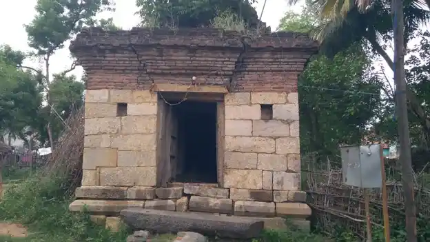 Arulmigu Varadharajaperumal Temple, Thuthur - 621701 அருள்மிகு வரதராஜப்பெருமாள் திருக்கோயில், Thuthur - 621701, Ariyalur - Ancient Temple Architecture and History Image 3