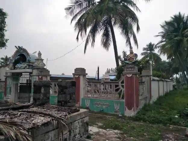 Arulmigu Varadharajaperumal Temple, Vadakumarai - 636113 அருள்மிகு வரதராஜப்பெருமாள் திருக்கோயில், Vadakumarai - 636113, Salem - Ancient Temple Architecture and History Image 2