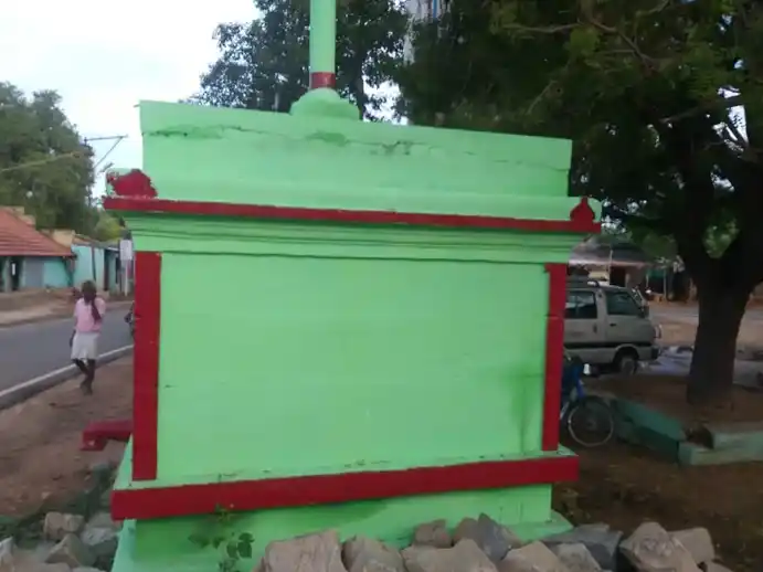 Arulmigu Varadharajaperumal Temple, Vadaseri - 621313 அருள்மிகு வரதராஜப்பெருமாள் திருக்கோயில், Vadaseri, Vadaseri - 621313, Karur - Ancient Temple Architecture and History Image 2