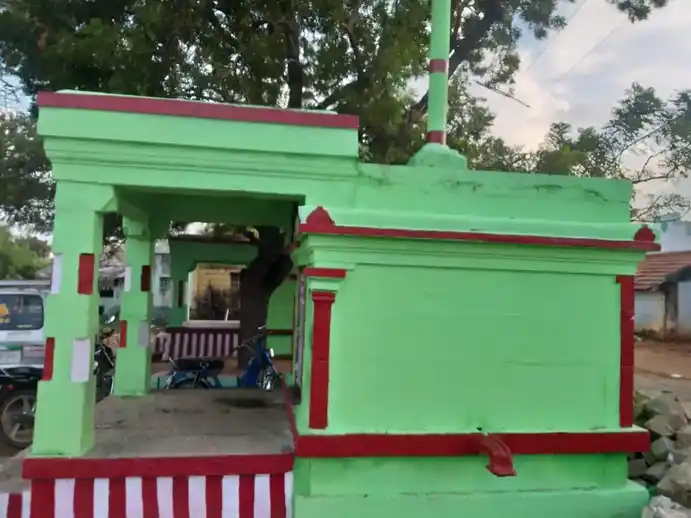 Arulmigu Varadharajaperumal Temple, Vadaseri - 621313 அருள்மிகு வரதராஜப்பெருமாள் திருக்கோயில், Vadaseri, Vadaseri - 621313, Karur - Ancient Temple Architecture and History Image 3