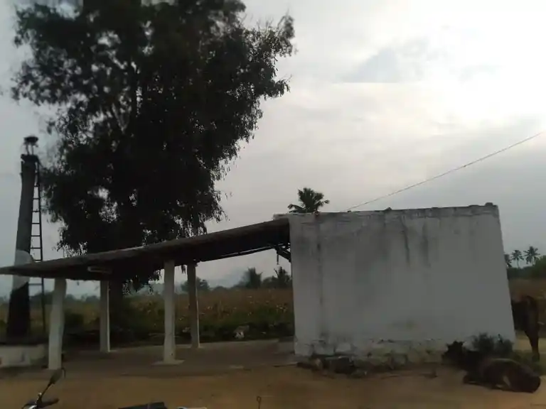 Arulmigu Varadharajaperumal Thirukovil, Nagiyampatti - 636113 அருள்மிகு வரதராஜ பெருமாள் திருக்கோயில், Nagiyampatti - 636113, Salem - Ancient Temple Architecture and History Image 5