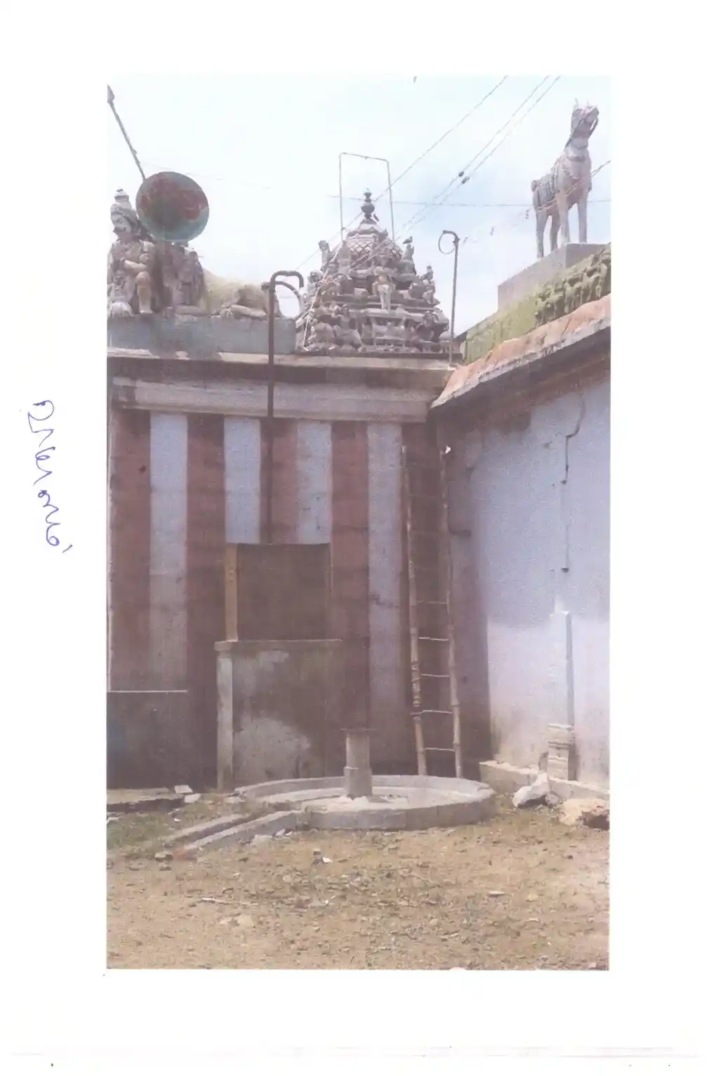 Arulmigu Varadharajapperumal Temple, Chettikurichi - 626134 அருள்மிகு வரதராசப்பெருமாள் திருக்கோயில், செட்டிகுறிச்சி - 626134, Virudhunagar - Ancient Temple Architecture and History Image 3