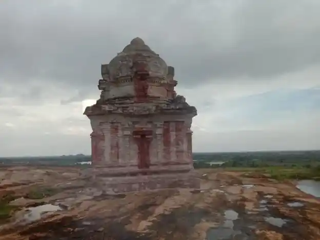 Arulmigu Varakuna Pandiswarar Temple, Earvadi - 627103 Arulmigu Varakuna Pandiswarar Temple, Earvadi - 627103, Tirunelveli - Ancient Temple Architecture and History Image 6