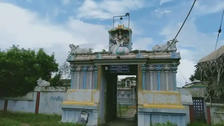 Arulmigu Varamoorthiswarar Temple, Ariyathurai - 601204 Temple
