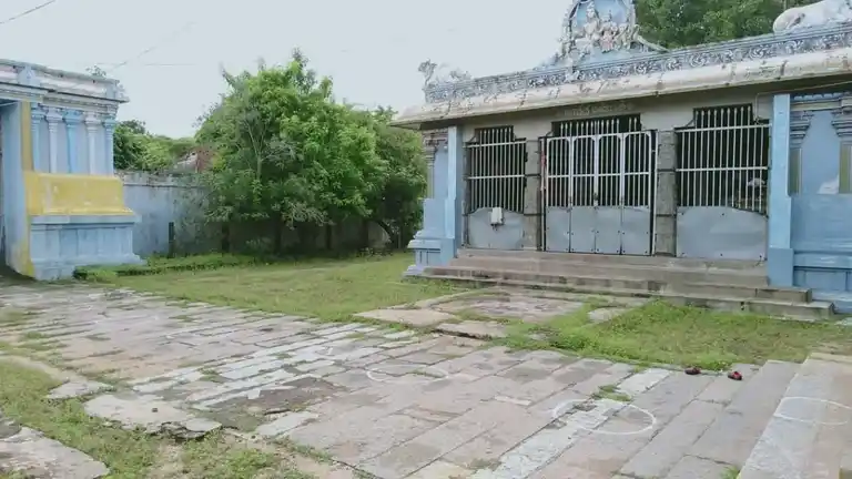 Arulmigu Varamoorthiswarar Temple, Ariyathurai - 601204 அருள்மிகு வரமூர்த்தீஸ்வரர் திருக்கோயில், அரியதுரை - 601204, Tiruvallur - Ancient Temple Architecture and History Image 3