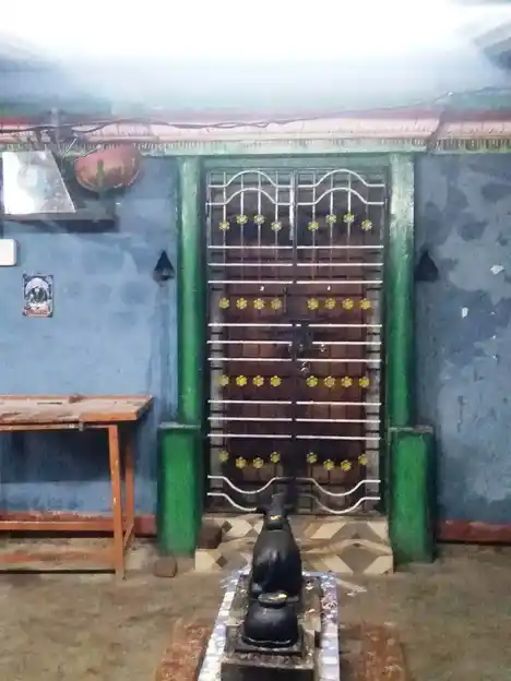 Arulmigu Varapurieeswarar Temple, Keeraisathu - 632514 அருள்மிகு வரபுரீஸ்வரர் திருக்கோயில், கீரைசாத்து - 632514, Vellore - Ancient Temple Architecture and History Image 4