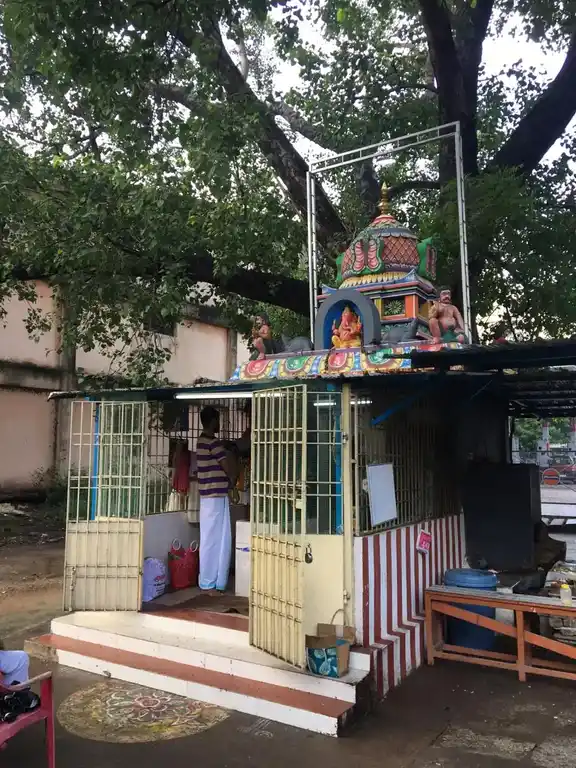 Arulmigu Varasidhi Vinayagar Temple, Saligramam, Chennai - 600093 அருள்மிகு வரசித்தி விநாயகர் திருக்கோயில், சாலிகிராமம், சென்னை - 600093, Chennai - Ancient Temple Architecture and History Image 3