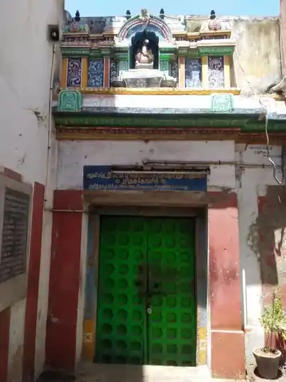 Arulmigu Varasithi Vinayagar Nattu Pillayar Temple, Seven Wells, Chennai - 600001 அருள்மிகு வரசித்தி விநாயகர் நாட்டு பிள்ளையார் திருக்கோயில், ஏழுகிணறு, சென்னை - 600001, Chennai - Ancient Temple Architecture and History Image 2