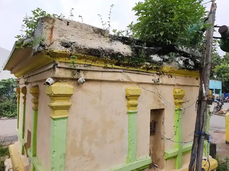 Arulmigu Varasithi Vinayagar Temple, Centre Of The Village, Perunkavoor - 601204 அருள்மிகு வரசித்தி விநாயகர் ஆலயம், Centre Of The Village,, Perunkavoor - 601204, Tiruvallur - Ancient Temple Architecture and History Image 3