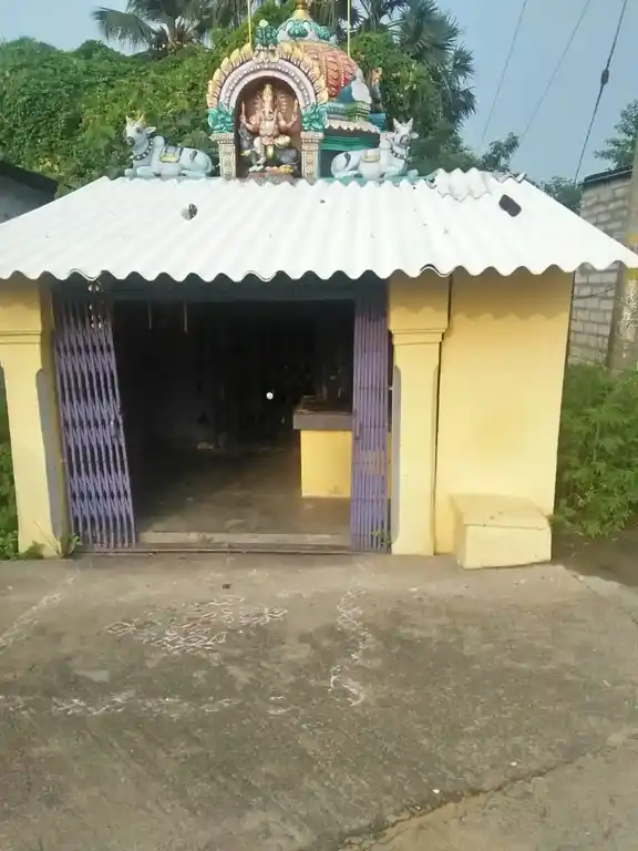 Arulmigu Varasithi Vinayagar Temple, Kuppidisatham - 632518 அருள்மிகு வரசித்தி விநாயகர் திருக்கோயில், குப்பிடிச்சாத்தம் - 632518, Ranipet - Ancient Temple Architecture and History Image 3