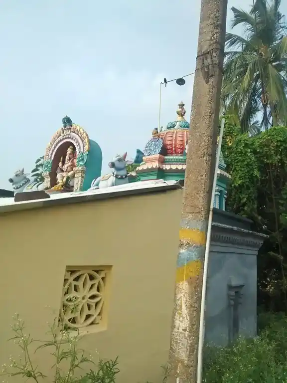 Arulmigu Varasithi Vinayagar Temple, Kuppidisatham - 632518 அருள்மிகு வரசித்தி விநாயகர் திருக்கோயில், குப்பிடிச்சாத்தம் - 632518, Ranipet - Ancient Temple Architecture and History Image 4