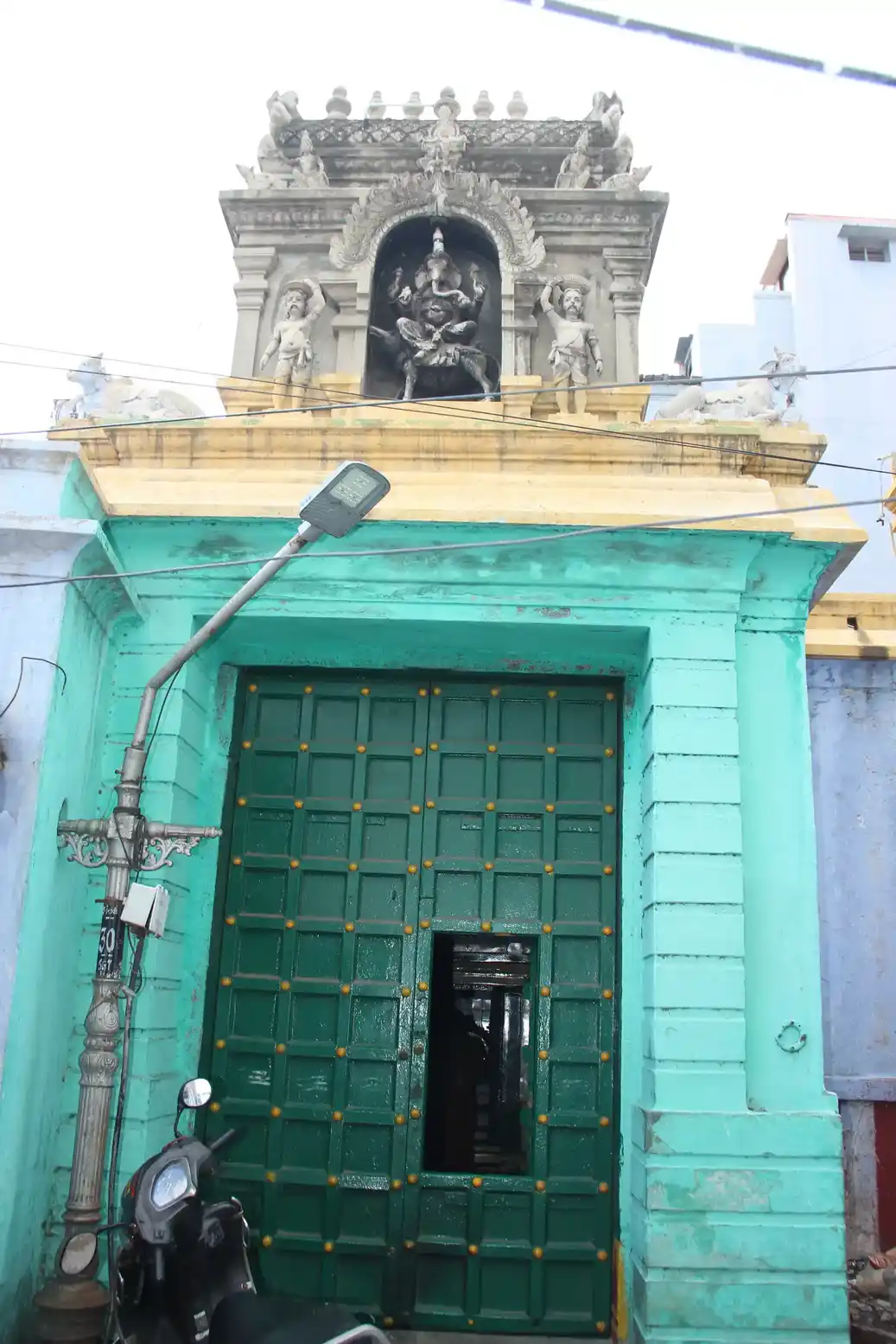 Arulmigu Varasithi Vinayagar Temple, Periyamet, Chennai - 600003 அருள்மிகு வரசித்தி விநாயகர் திருக்கோயில், பெரியமேடு, சென்னை - 600003, Chennai - Ancient Temple Architecture and History Image 4