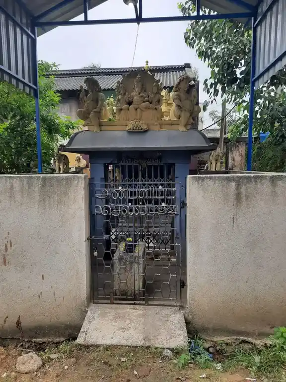 Arulmigu Varasithi Vinyagar Temple, Centre Of The Village, Arumathai - 601204 அருள்மிகு வரசித்தி விநாயகர் ஆலயம், Centre Of The Village,, Arumathai - 601204, Tiruvallur - Ancient Temple Architecture and History Image 4