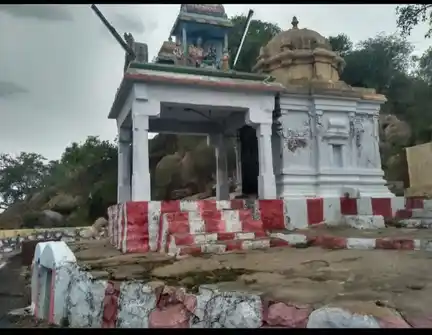 Arulmigu Varasithivinayagar Temple, Near Railway Gater.Kunnathur, R.Kunnathur - 606803 அருள்மிகு &nbsp; வரசித்திவிநாயகர் திருக்கோயில்&nbsp;, Near Railway Gater.Kunnathur, R.Kunnathur - 606803, Tiruvannamalai - Ancient Temple Architecture and History Image 3