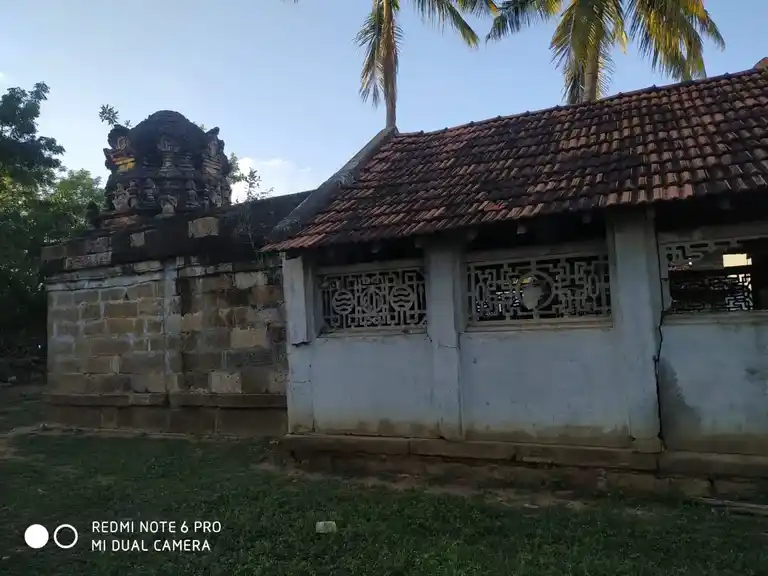 Arulmigu Varatharaja Parumal Temple, Molvai - 621652 அருள்மிகு வரதராஜப்பெருமாள், Molvai - 621652, Thiruchirappalli - Ancient Temple Architecture and History Image 2