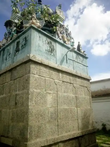 Arulmigu Varatharaja Parumal Temple, Pullambadi - 621712 Arulmigu Varatharaja parumal Temple, Pullambadi - 621712, Thiruchirappalli - Ancient Temple Architecture and History Image 5