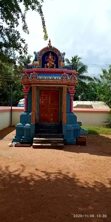 Arulmigu Varatharaja Perumal And Thiyagaraja Swamy Temple, Vikramam - 614903 அருள்மிகு தியாகராஜ சுவாமி மற்றும் வரதராஜபெருமாள் திருக்கோயில், Vikramam - 614903, Thanjavur - Ancient Temple Architecture and History Image 2