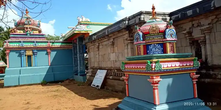 Arulmigu Varatharaja Perumal And Thiyagaraja Swamy Temple, Vikramam - 614903 அருள்மிகு தியாகராஜ சுவாமி மற்றும் வரதராஜபெருமாள் திருக்கோயில், Vikramam - 614903, Thanjavur - Ancient Temple Architecture and History Image 3