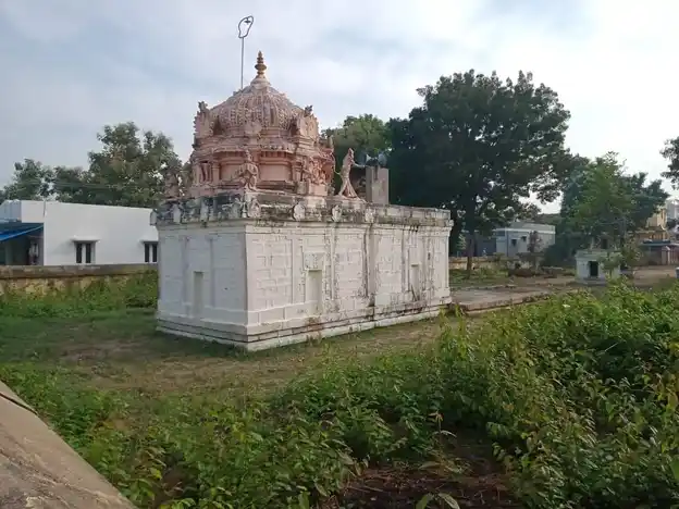 Arulmigu Varatharaja Perumal, Kudalur - 606111 அருள்மிகு வரதராஜப்பெருமாள் திருக்கோயில், Kudalur - 606111, Cuddalore - Ancient Temple Architecture and History Image 6