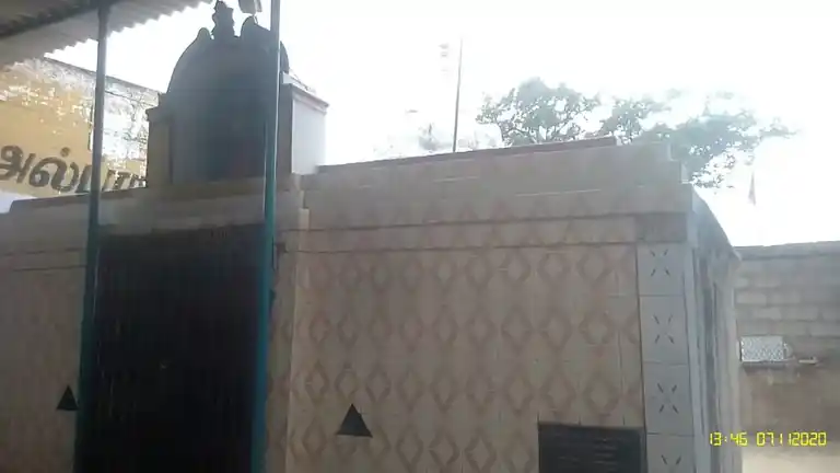 Arulmigu Varatharaja Perumal Swamy Temple, Periyanahalli - 635205 Arulmigu Varatharaja Perumal Swamy Temple, பெரியனஹல்லி - 635205, Dharmapuri - Ancient Temple Architecture and History Image 2