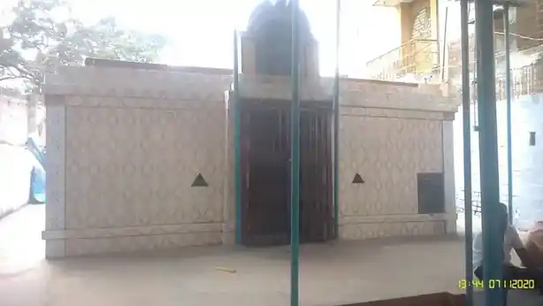 Arulmigu Varatharaja Perumal Swamy Temple, Periyanahalli - 635205 Arulmigu Varatharaja Perumal Swamy Temple, பெரியனஹல்லி - 635205, Dharmapuri - Ancient Temple Architecture and History Image 5