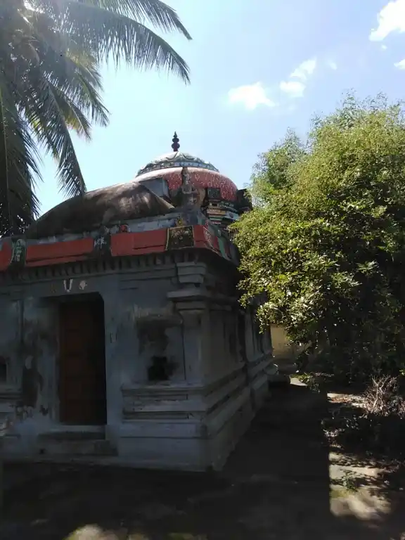 Arulmigu Varatharaja Perumal Temple, Agarakaruppur - 609807 அ/மி. வரதராஜப் பெருமாள் திருக்கோயில், Agarakaruppur - 609807, Thanjavur - Ancient Temple Architecture and History Image 4