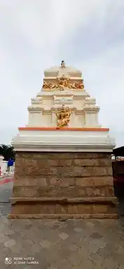 Arulmigu Varatharaja Perumal Temple, Allalapuram, Karaipudur - 641605 அருள்மிகு வரதராஜபெருமாள் திருக்கோயில், Allalapuram, Karaipudur - 641605, Tiruppur - Ancient Temple Architecture and History Image 4