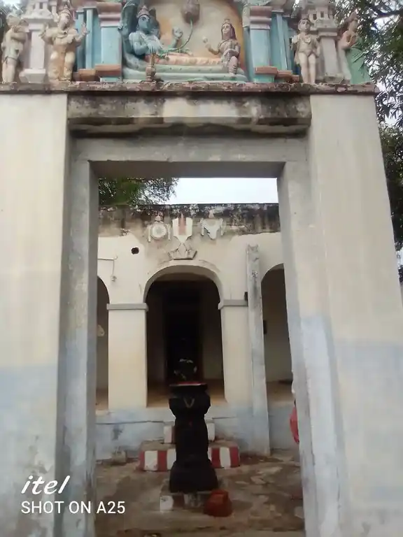 Arulmigu Varatharaja Perumal Temple, Amarapoondi - 624613 அருள்மிகு வரதராஜப்பெருமாள் திருக்கோயில், Amarapoondi - 624613, Dindigul - Ancient Temple Architecture and History Image 4