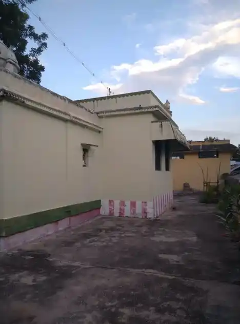 Arulmigu Varatharaja Perumal Temple, Appakarai - 625704 Arulmigu Varatharaja Perumal Temple, Appakarai - 625704, Madurai - Ancient Temple Architecture and History Image 4