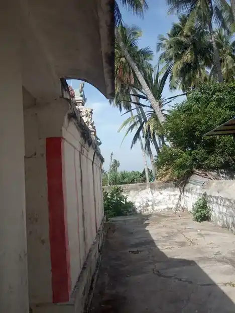 Arulmigu Varatharaja Perumal Temple, Arangur - 606607 Arulmigu Varatharaja Perumal Temple, அரங்கூர் - 606607, Cuddalore - Ancient Temple Architecture and History Image 4