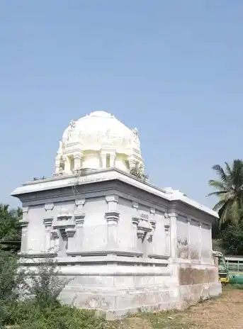 Arulmigu Varatharaja Perumal Temple, Asur - 612001 Arulmigu Varatharaja Perumal Temple, Asur - 612001, Thanjavur - Ancient Temple Architecture and History Image 3