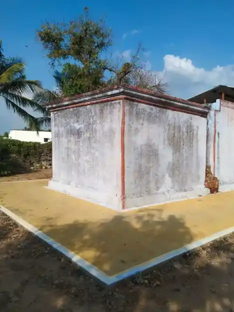 Arulmigu Varatharaja Perumal Temple, Chennampatti - 638504 அருள்மிகு வரதராஜப்பெருமாள் திருக்கோயில், Chennampatti, Chennampatti - 638504, Erode - Ancient Temple Architecture and History Image 6