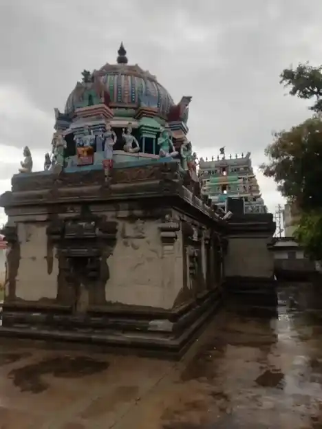 Arulmigu Varatharaja Perumal Temple, Erakudieragudi, Eragudi - 621001 Arulmigu varatharaja perumal temple, Erakudieragudi, Eragudi - 621001, Thiruchirappalli - Ancient Temple Architecture and History Image 6