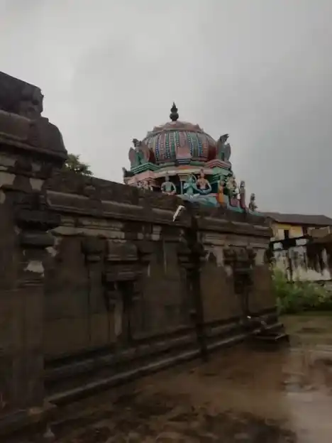 Arulmigu Varatharaja Perumal Temple, Erakudieragudi, Eragudi - 621001 Arulmigu varatharaja perumal temple, Erakudieragudi, Eragudi - 621001, Thiruchirappalli - Ancient Temple Architecture and History Image 7