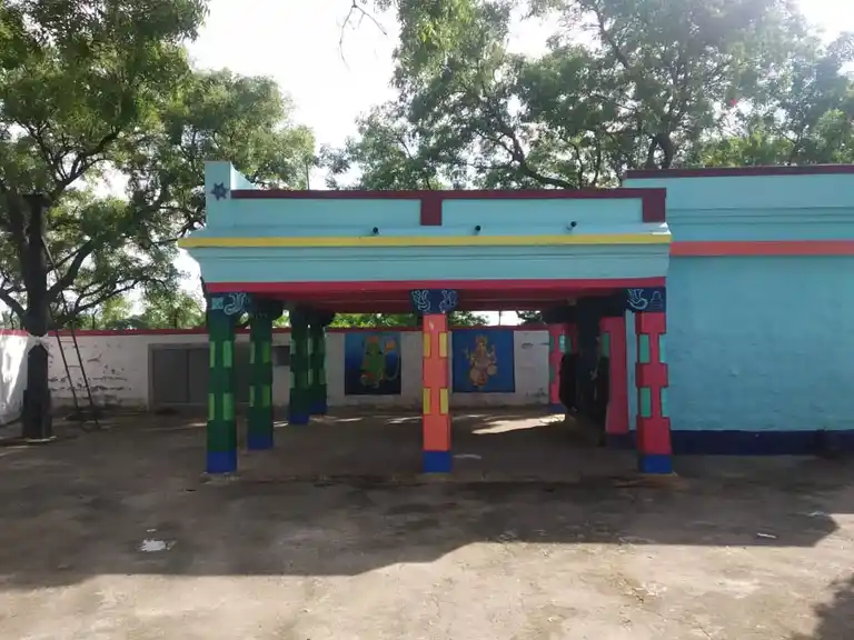 Arulmigu Varatharaja Perumal Temple, Kallanai - 625501 Arulmigu Varatharaja Perumal Temple, Kallanai - 625501, Madurai - Ancient Temple Architecture and History Image 4