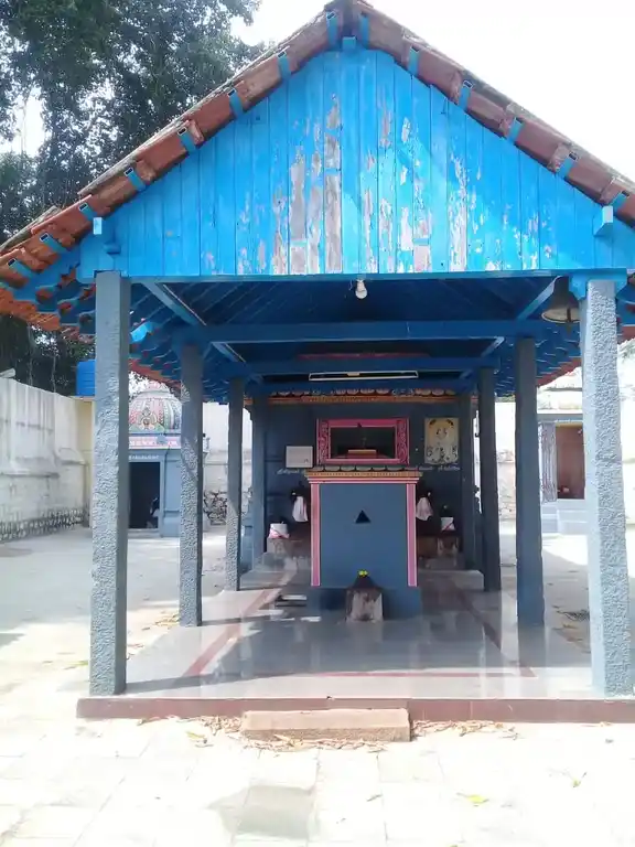 Arulmigu Varatharaja Perumal Temple, Kanadukaththan - 630103 அருள்மிகு வரதராஜப்பெருமாள் திருக்கோயில், Kanadukaththan - 630103, Sivagangai - Ancient Temple Architecture and History Image 4