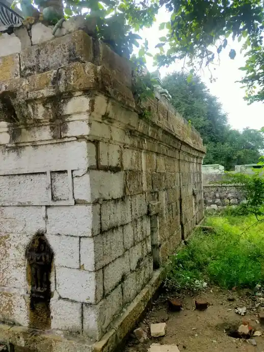 Arulmigu Varatharaja Perumal Temple, Karaippadi - 621713 அருள்மிகு வரதராஜப்பெருமாள் திருக்கோயில், Karaippadi - 621713, Perambalur - Ancient Temple Architecture and History Image 2