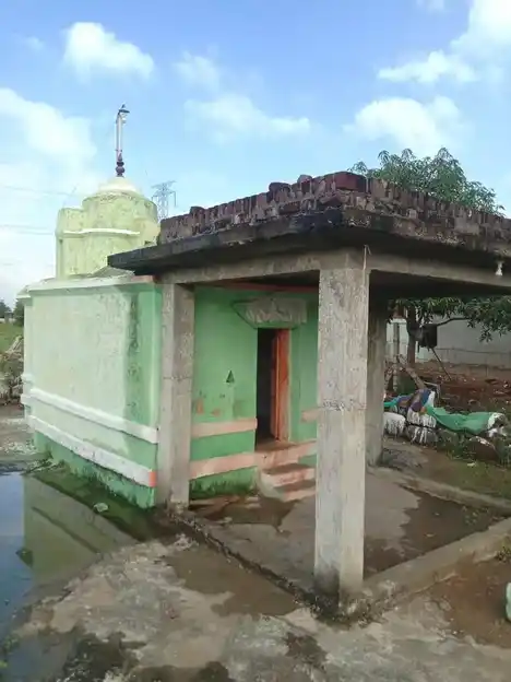 Arulmigu Varatharaja Perumal Temple, Kasavanampatti - 624705 அருள்மிகு வரதராஜப் பெருமாள் திருக்கோயில், Kasavanampatti - 624705, Dindigul - Ancient Temple Architecture and History Image 4