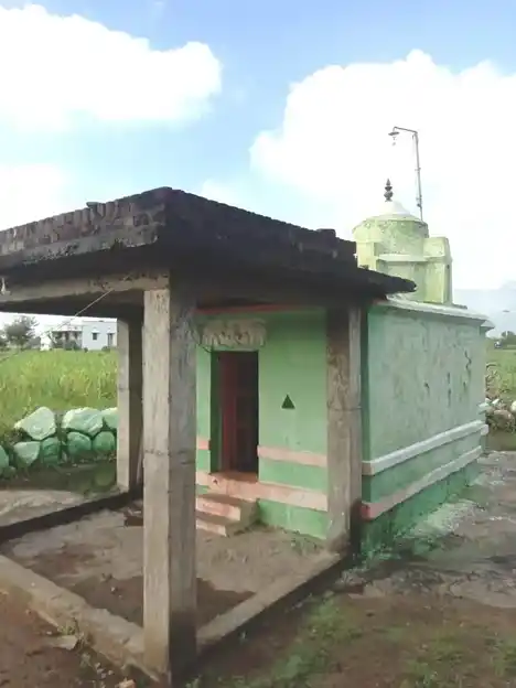 Arulmigu Varatharaja Perumal Temple, Kasavanampatti - 624705 அருள்மிகு வரதராஜப் பெருமாள் திருக்கோயில், Kasavanampatti - 624705, Dindigul - Ancient Temple Architecture and History Image 5