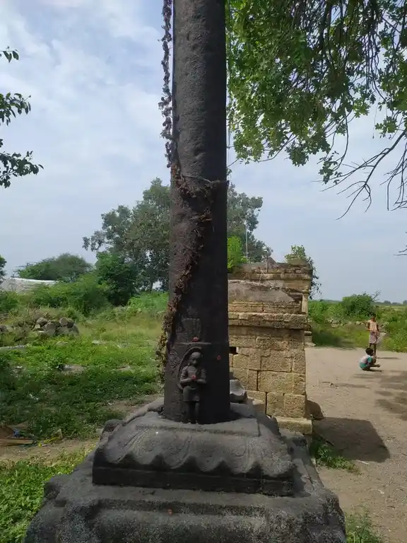 Arulmigu Varatharaja Perumal Temple, Kiliyur - 621717 அருள்மிகு வரதராஜப்பெருமாள் திருக்கோயில், பெருமத்தூர் கிளியூர் - 621717, Perambalur - Ancient Temple Architecture and History Image 6