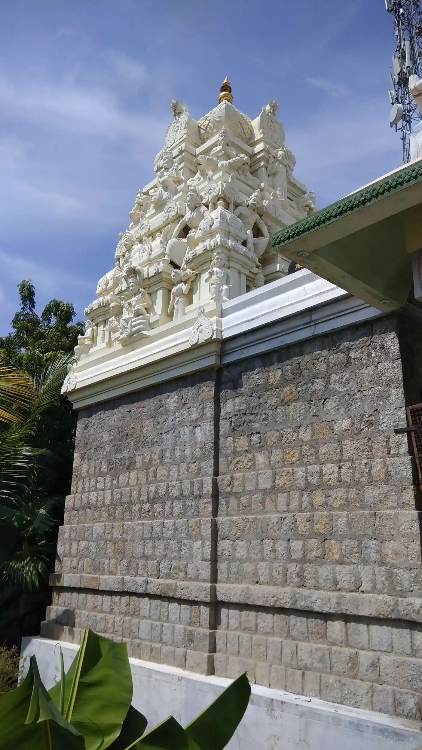 Arulmigu Varatharaja Perumal Temple, Kolumamkondan - 624617 அருள்மிகு வரதராஜப்பெருமாள் திருக்கோயில், Kolumamkondan - 624617, Dindigul - Ancient Temple Architecture and History Image 4