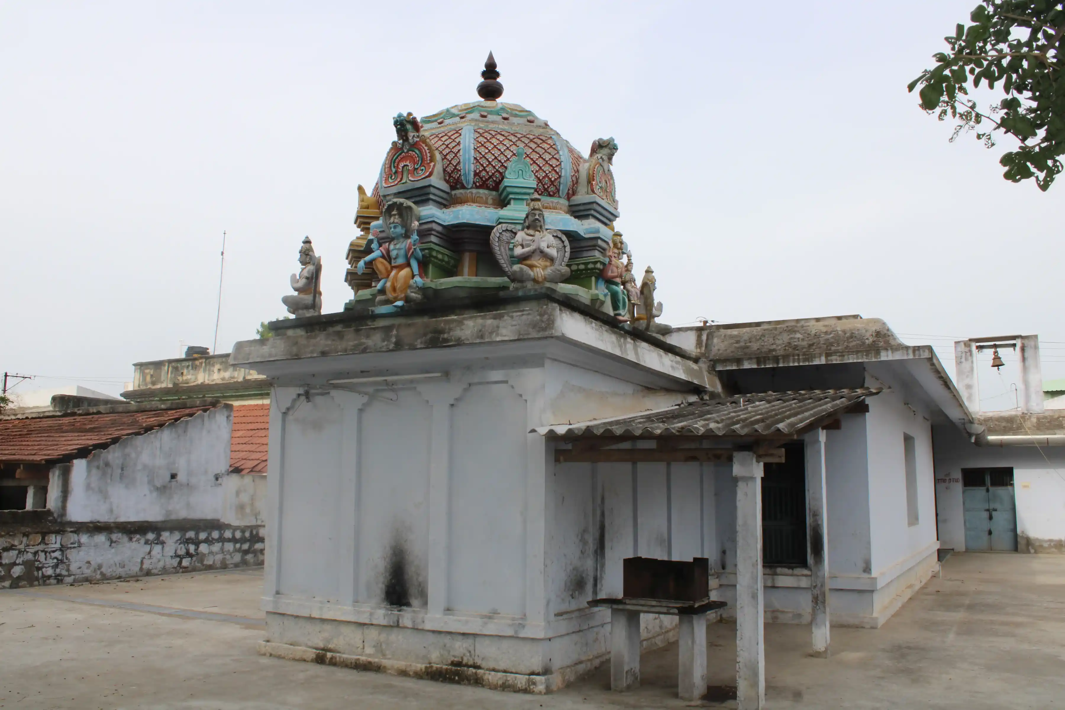 Arulmigu Varatharaja Perumal Temple, Kuzhumani - 620006 அருள்மிகு வரதாராஜபெருமாள் திருக்கோயில், Kuzhumani - 620006, Thiruchirappalli - Ancient Temple Architecture and History Image 5