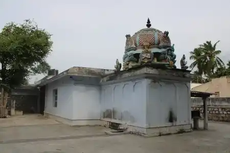 Arulmigu Varatharaja Perumal Temple, Kuzhumani - 620006 அருள்மிகு வரதாராஜபெருமாள் திருக்கோயில், Kuzhumani - 620006, Thiruchirappalli - Ancient Temple Architecture and History Image 6