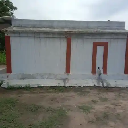 Arulmigu Varatharaja Perumal Temple, Marriamman Temple Near, Kurichikottai - 642112 Arulmigu Varatharaja Perumal Temple, மாாியம்மன் கோயில் அருகில், Kurichikottai - 642112, Tiruppur - Ancient Temple Architecture and History Image 2